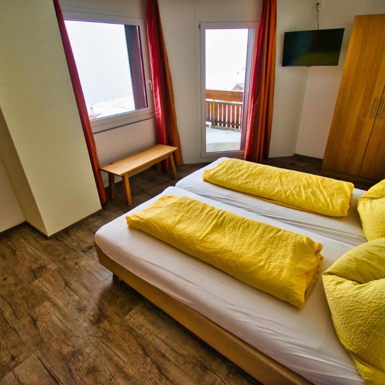 Hotel Jungfrau - Doppelzimmer mit Bergblick - 7