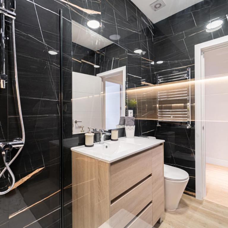 EdSam Madrid Apartments Black - One-Bedroom Apartment - 26