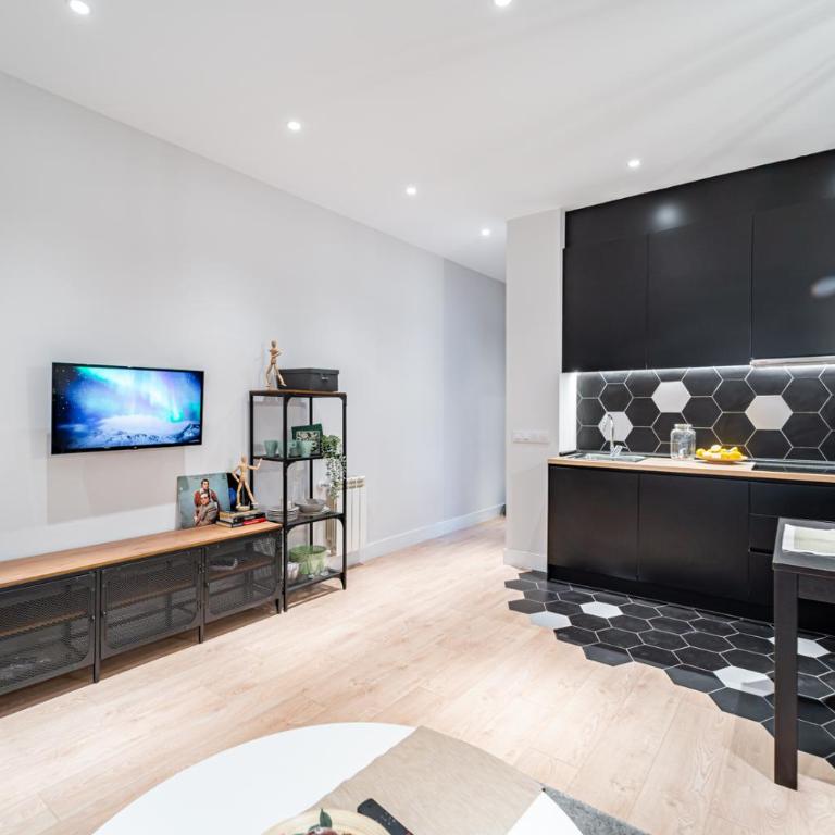 EdSam Madrid Apartments Black - One-Bedroom Apartment - 6