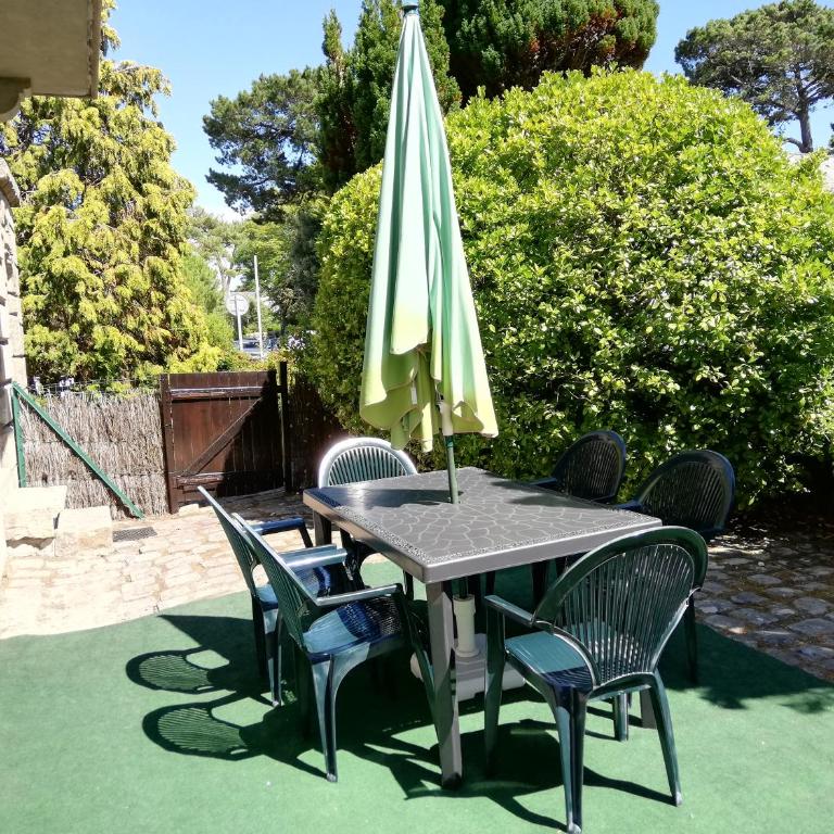 APPARTEMENT SPACIEUX à 60 M DE LA PLAGE location à la semaine du samedi au samedi - Appartement 2 Chambres - 7