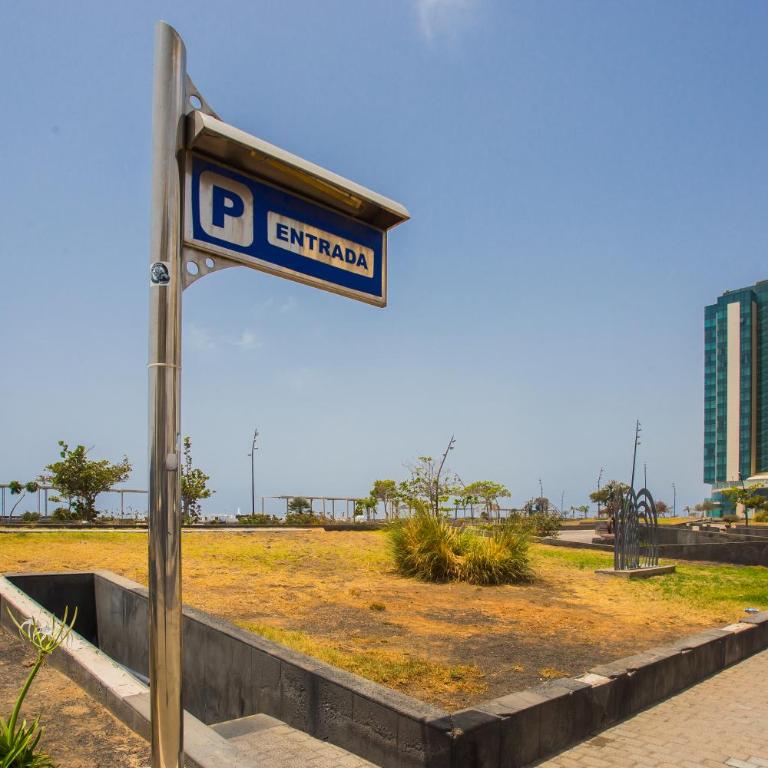Apartamento Paula con vistas al mar - Three-Bedroom Apartment - 21