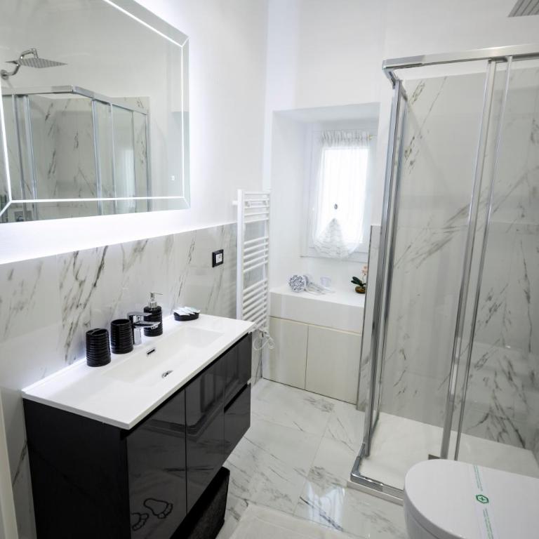 HomeHolidaySanremo - 2,0 - Appartamento con 1 Camera da Letto - 3
