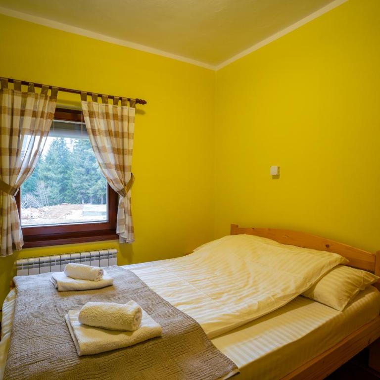 Apartments and Rooms Planinska Idila - Two-Bedroom Apartment - First Floor - 1