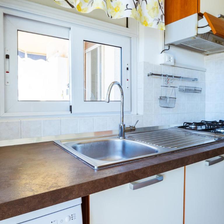 Erica Home - 2 Bedrooms, Terrace, WiFi - Appartamento con 2 Camere da Letto - 14