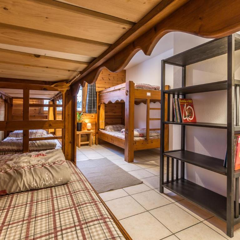 Gîte Ancolie Bleue - Ce lit simple est situé dans un dortoir. - 4