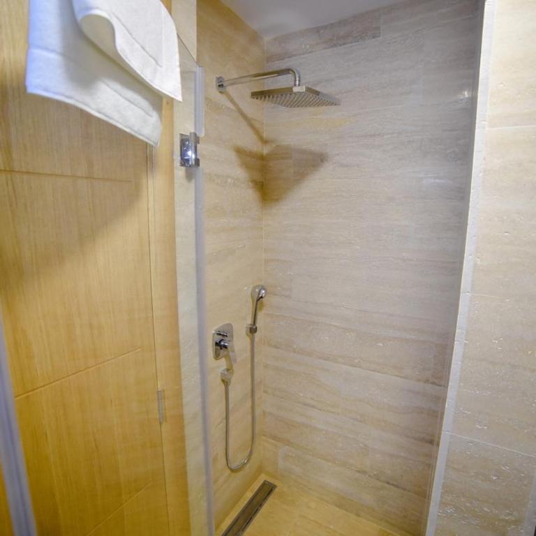 Viking Gold 2 - One-Bedroom Apartment - 22