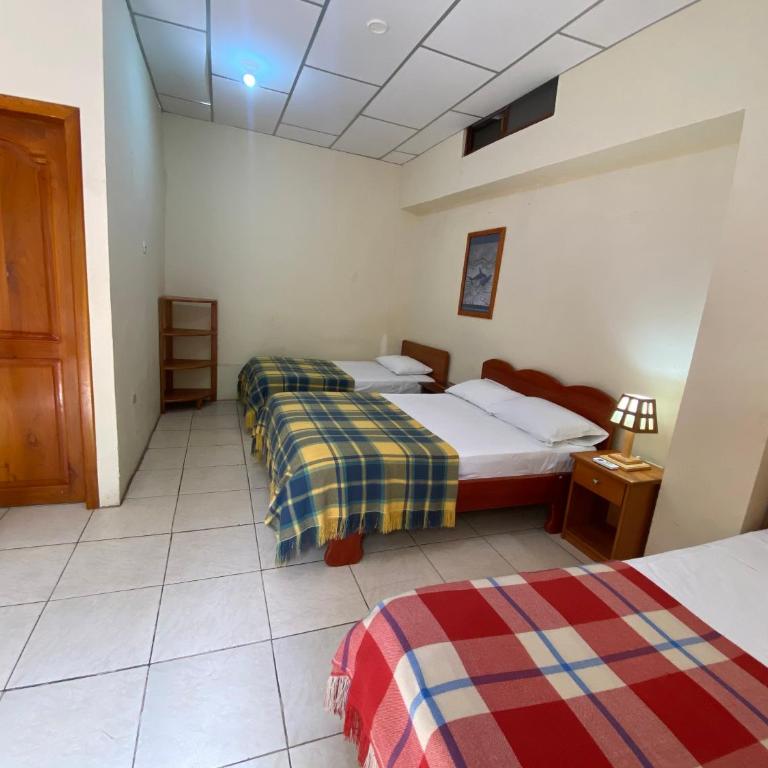 Hostal Vista al Mar - Habitación Triple Estándar - 5