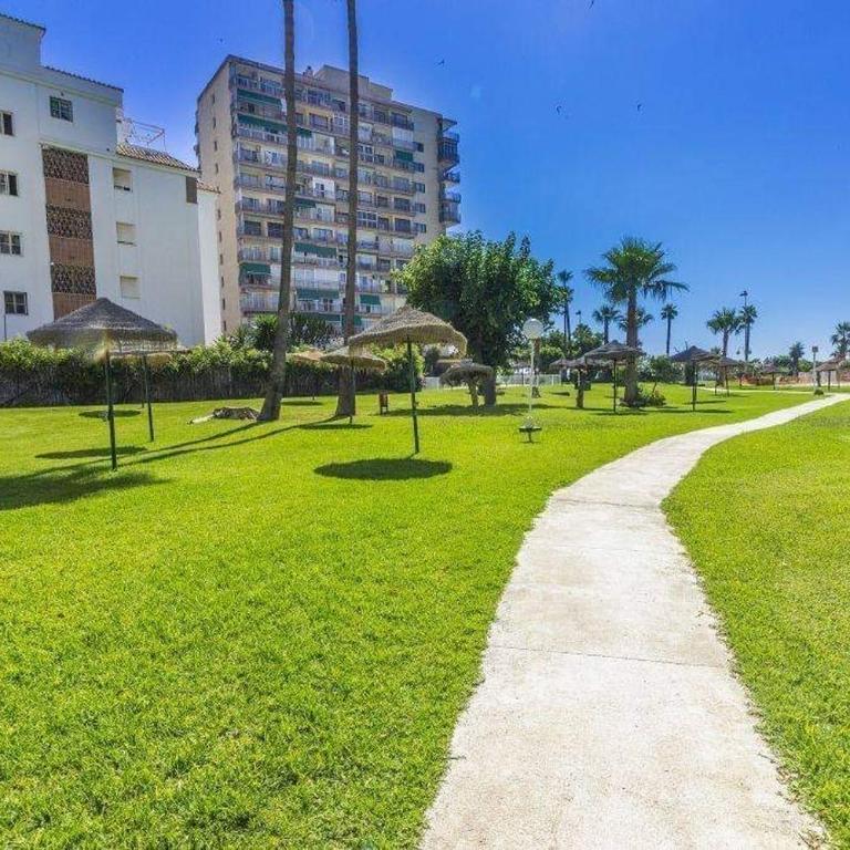 Nice and Cozy Studio at the Beachfront - Studio with Sea View - 21