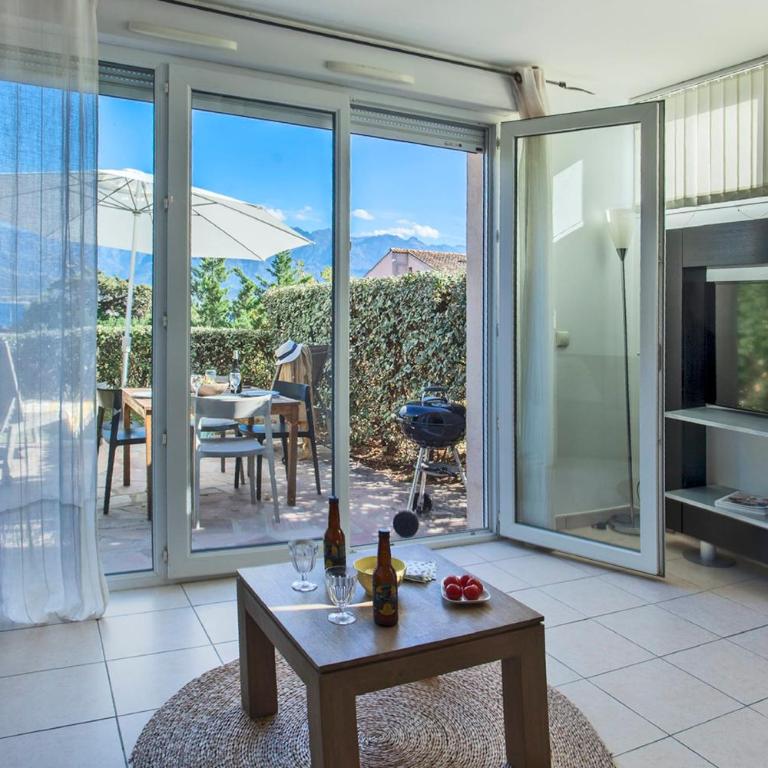 Mare appart avec jardin et bbq vue mer et montagne plage et port à 2 pas - Appartement - 38