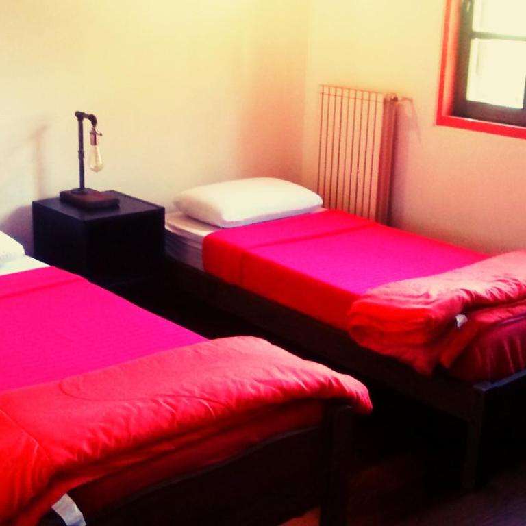 Lo del Colo - Cama individual en dormitorio mixto - 1