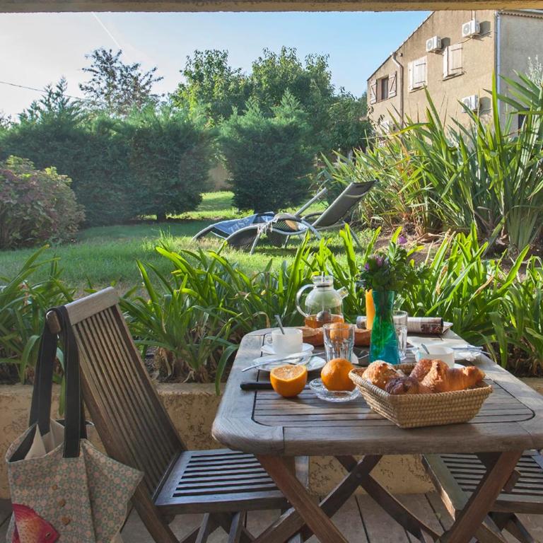 minivilla lilas indépendante à Calvi avec jardin et piscine jardin et bbq - Villa - 15