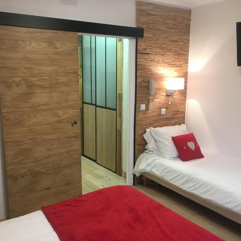 Hôtel Chastellares - Chambre Familiale avec Terrasse - Portes Communicantes - 3