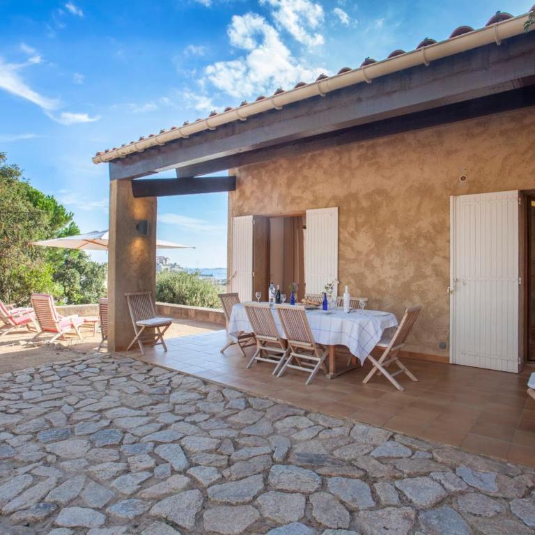 Villa campagne à Calvi piscine chauffée vue mer proche plage et centre - Maison de Vacances - 31