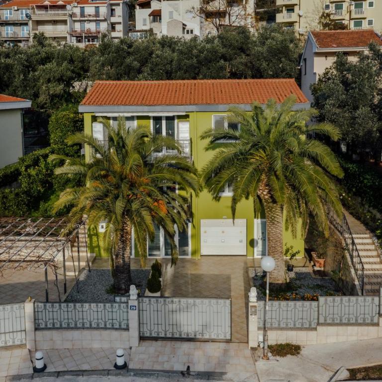 Palm Point Apartment - One-Bedroom Apartment - 24