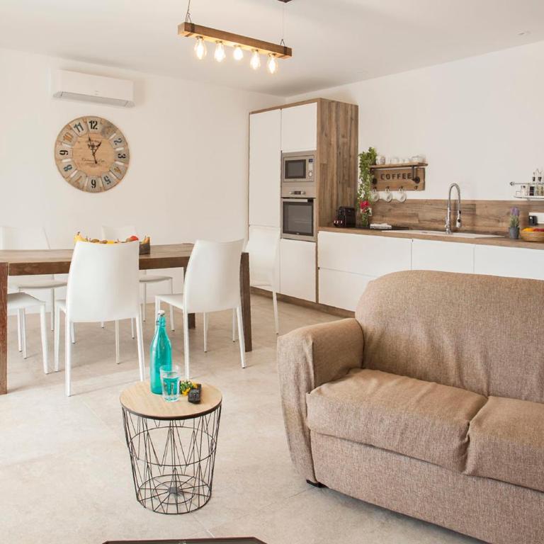 Appartement de vacances Arbousier à Calvi piscine chauffée partagée bbq - Apartment - 32