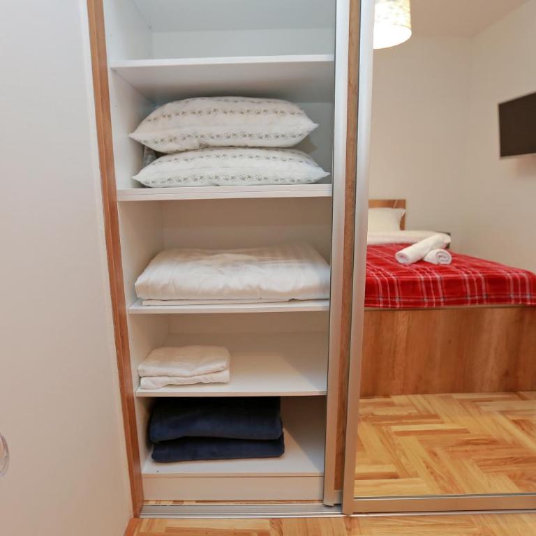 Apartman Una - One-Bedroom Apartment - 9