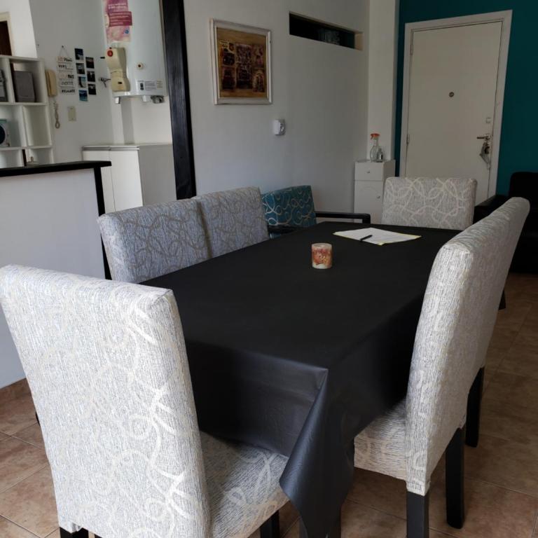 Edificio Boston-Solo familias - Two-Bedroom Apartment - 3
