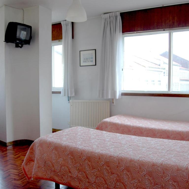 Hostal Charo II - Habitación Doble - 2 camas - 2