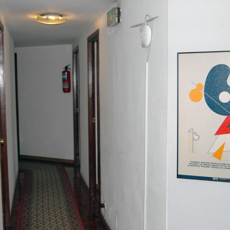 Hostal Charo II - Habitación Triple - 4