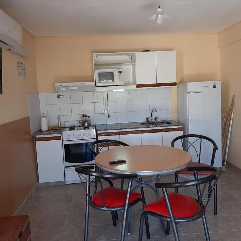 Complejo Evelin - Apartment with Balcony - 5
