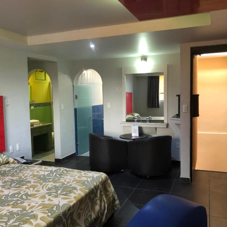 Hotel & Villas 7 - King Suite with Spa Bath - 7