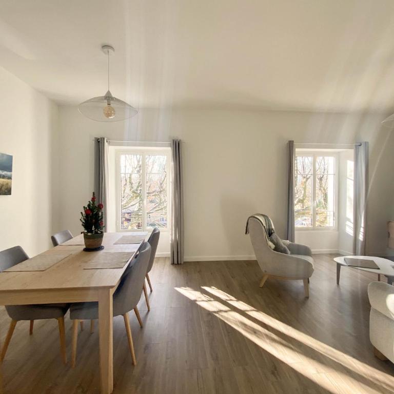 "La place du village" - Appartement - 3