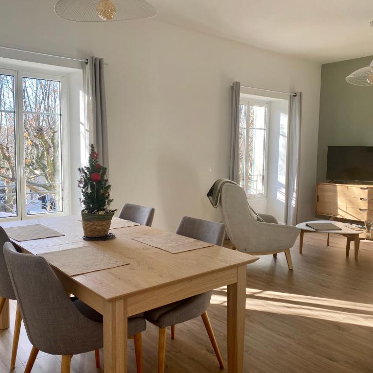 "La place du village" - Appartement - 1