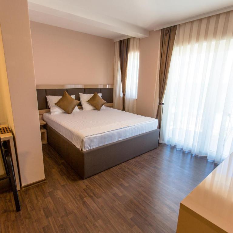 Atlantic Hotel - Two-Bedroom Apartment - 3