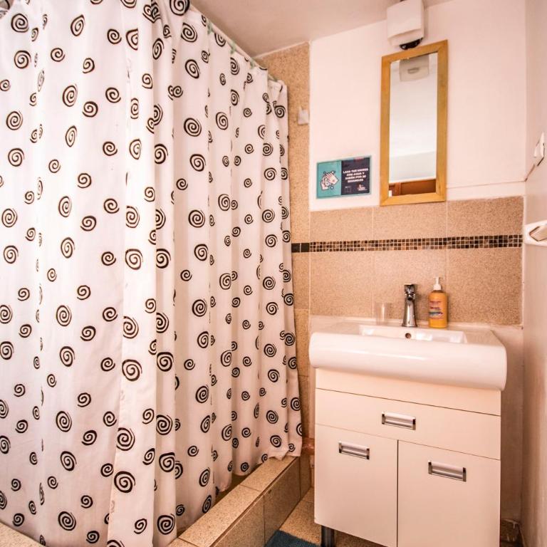 Hostal Sumaj - Habitación Doble Estándar con baño compartido - 1
