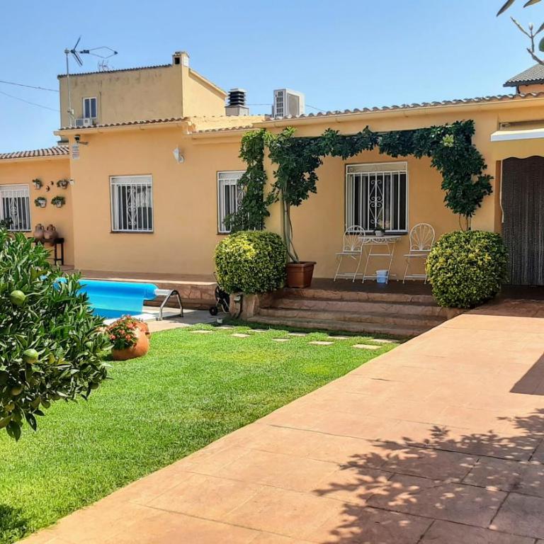 Chalet con piscina privada y barbacoa - Casa - 6