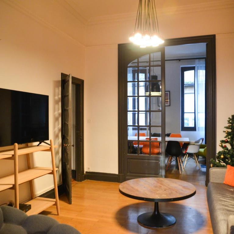 TOULOUSAINE DE STANDING - GARAGE - COUR - CINEMA - Villa - 6