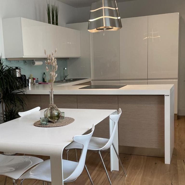 Apartments Griesser - Included BrixenCard and parking garage in house - Two-Bedroom Apartment - 4