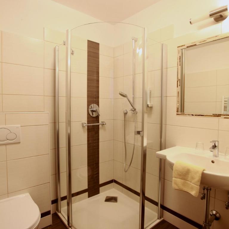 Hotel-Restaurant am Hochfuchs - Triple Room with Balcony - 6