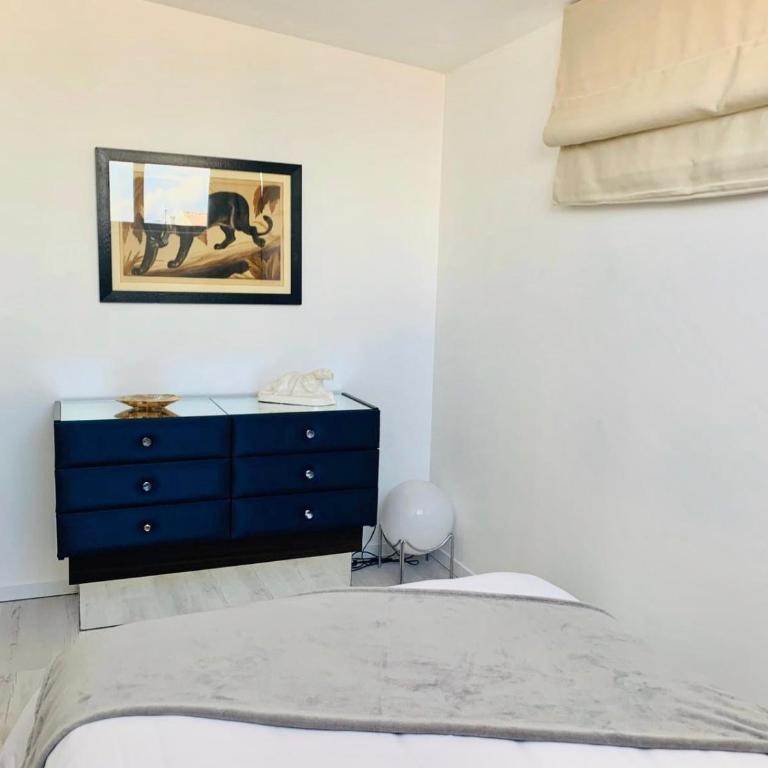 Les Remparts Antibes Location - Loft - Vue sur Mer - 17