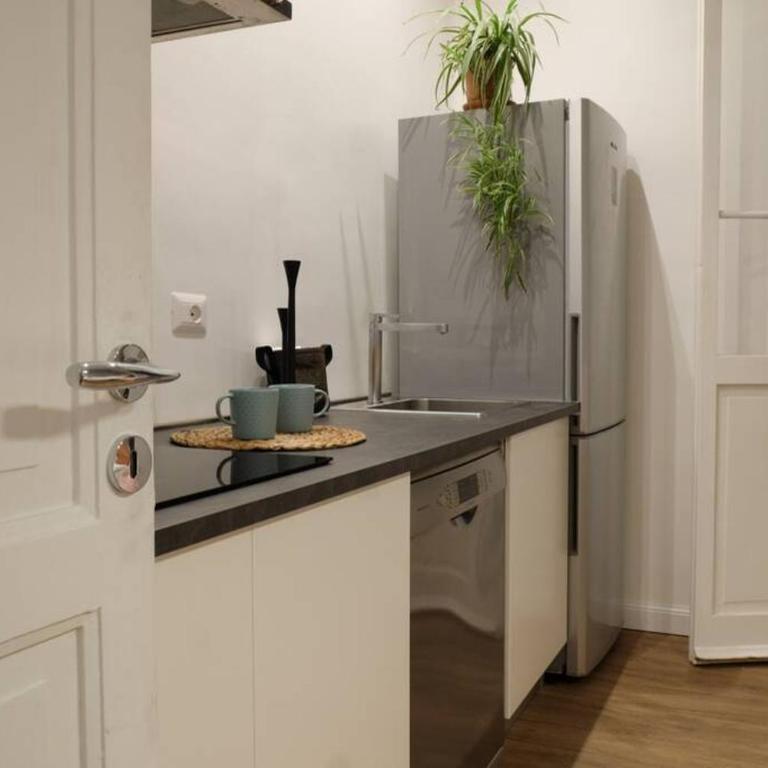 Casa Perrone - Appartamento con 2 Camere da Letto - 4