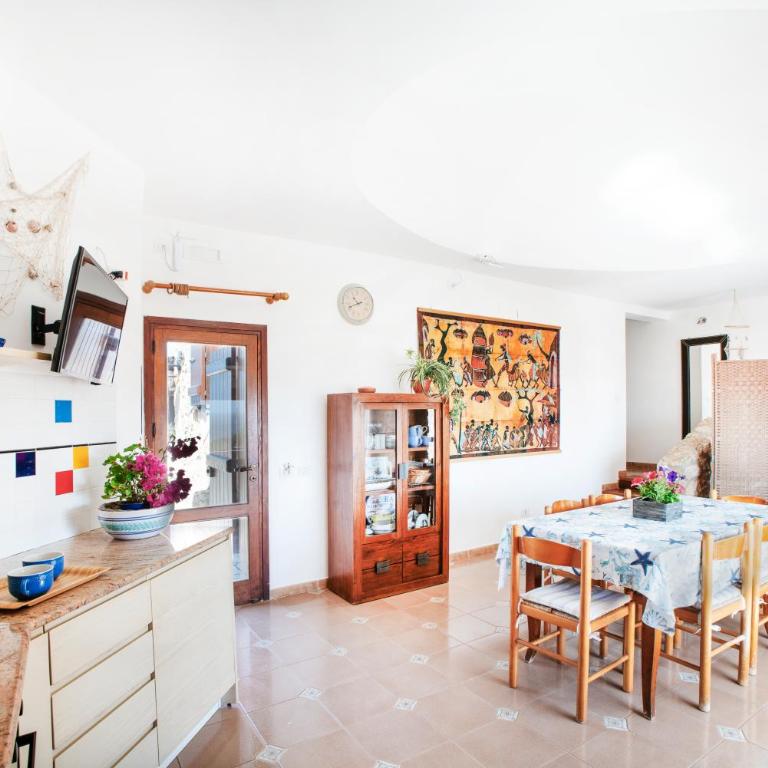 Residence del Sole - Appartamento Superior con 2 Camere da Letto e Vista Mare - 12