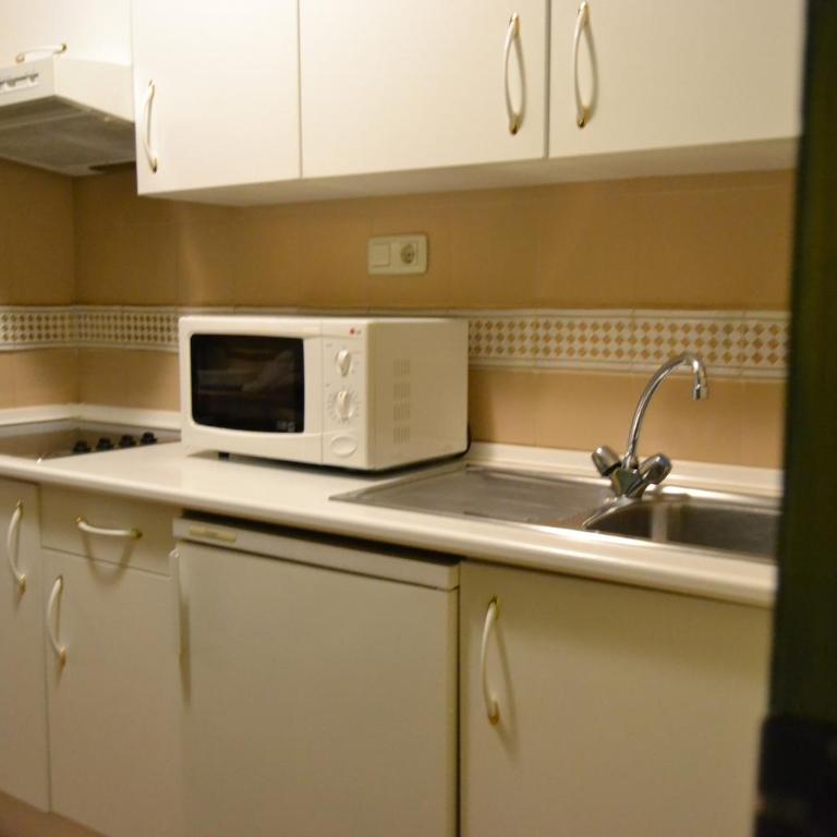 Apartamentos Sabica Nevada Plaza - Estudio Familiar - 3