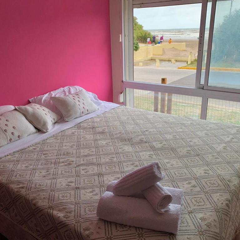 Casa Chiozza - Habitación con cama grande y vistas al mar - 10