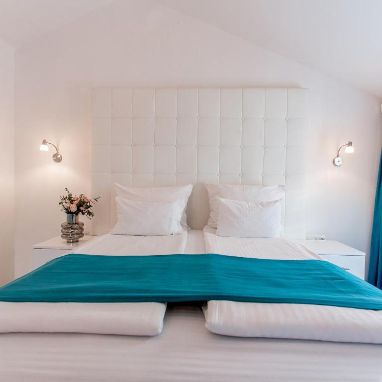 Hotel-Restaurant Kriva Ćuprija - Classic Quadruple Room - 4