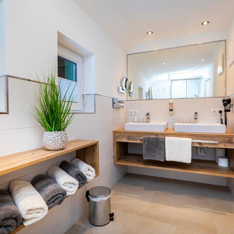 Frühstückspension Klinglhub - Apartment mit 2 Schlafzimmern und Balkon - 1