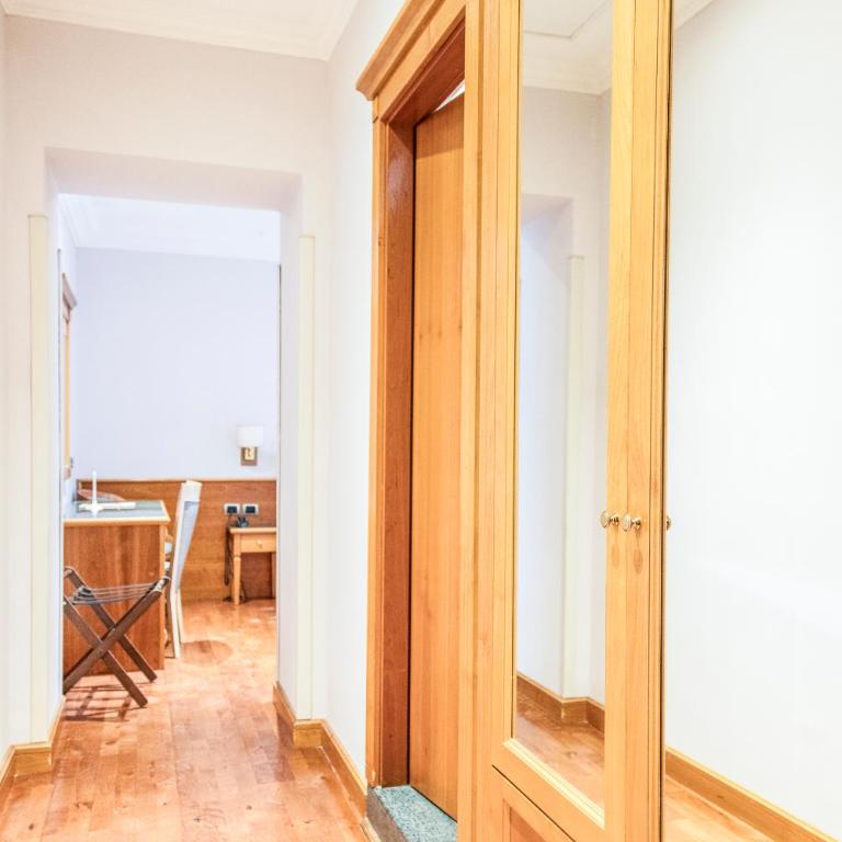 Vibe Nazionale - Camera Tripla Standard - 13