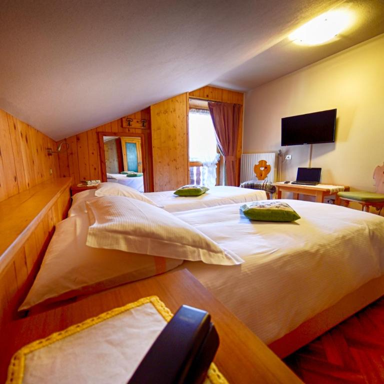 Meublè Cima Bianca Garni - Standard Family Room - 1