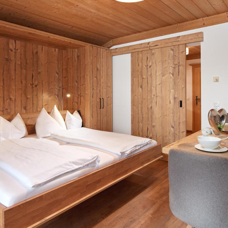 Frühstückspension Klinglhub - Superior Apartment mit 1 Schlafzimmer und Balkon - Nebengebäude - 3
