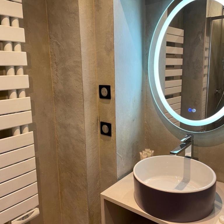 Hotel 33 Marbeuf - Suite Familiale - 11