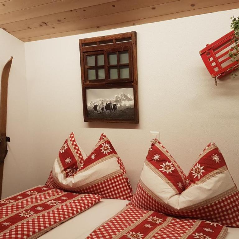 Chalet bei der Arve - Vierbettzimmer mit Bergblick - 11