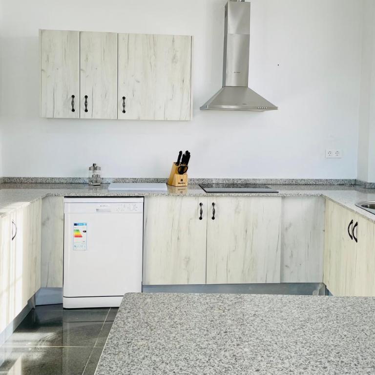 COMPLEJO RURAL TORRES Y NAVAS - Five-Bedroom House - 14