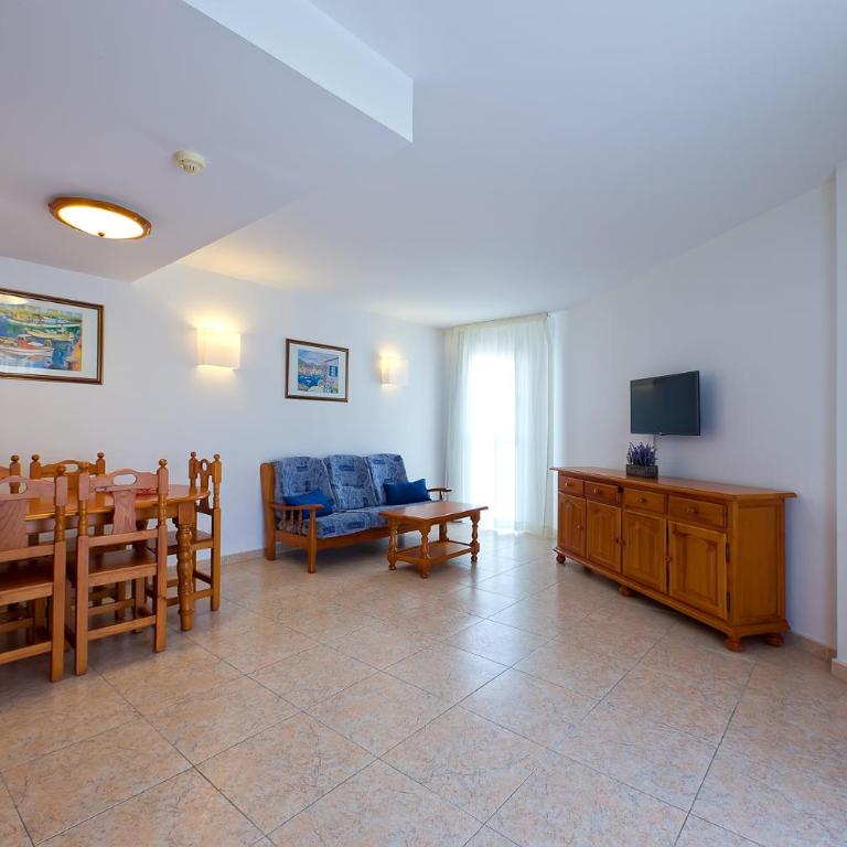 Pineda Park - Duplex Apartment (4 Adults) - 1