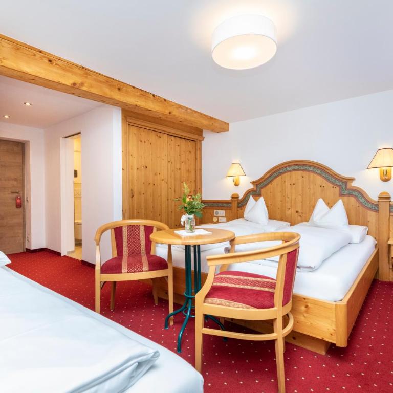 Frühstückspension Klinglhub - Dreibettzimmer - 10