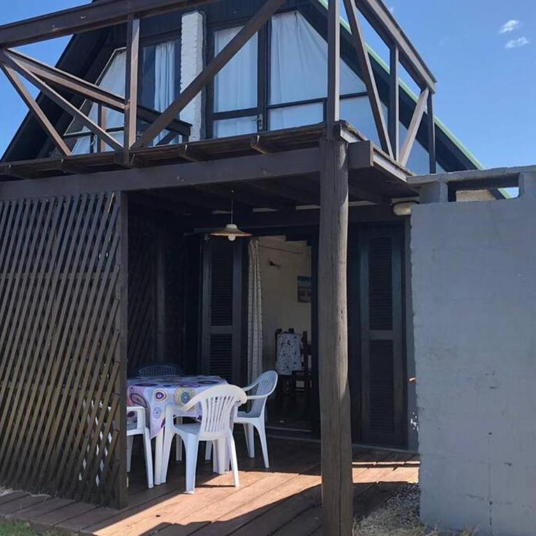 A tres cuadras de la playa, lugar tranquilo. - Casa de 2 dormitorios - 11