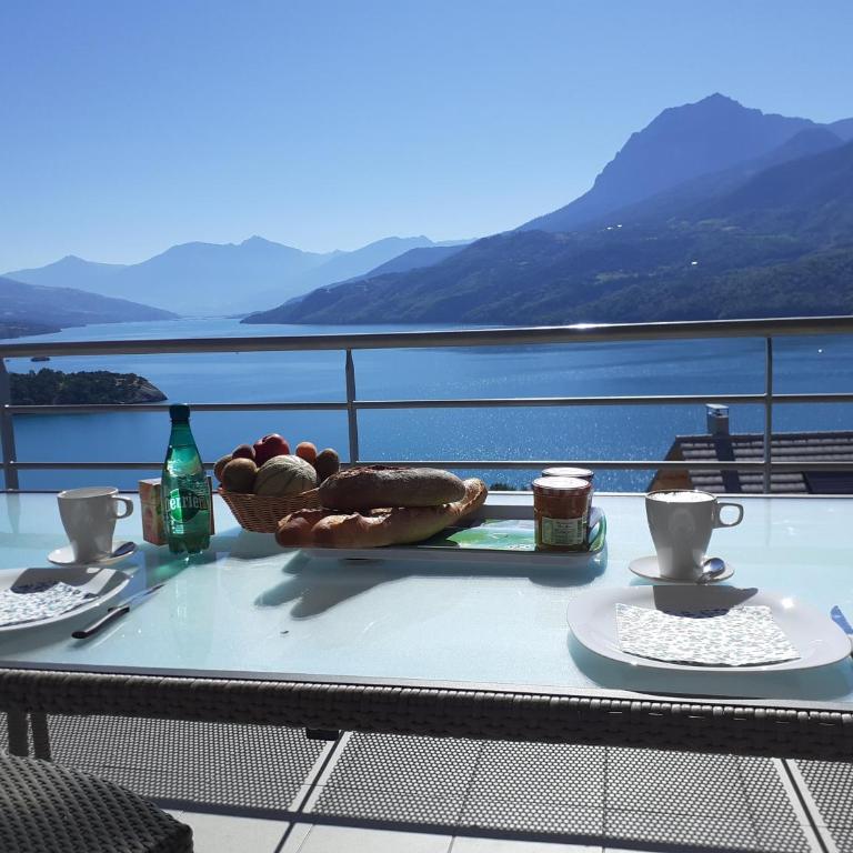 Vaste appartement 3 chambres - Vue exceptionnelle - Appartement - Vue sur Lac - 2